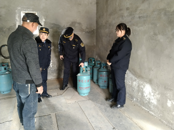 师市市场监管局与城市管理局携手开展 城镇燃气安全专项整治行动