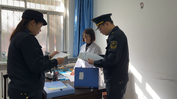 第六师市场监管局开展疫苗安全突发事件 应急演练