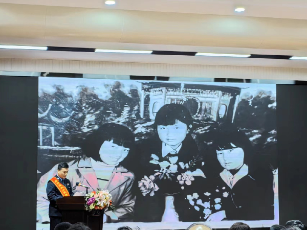 学讲话 悟精神 促发展 惠民生——五家渠质量技术监督综合检测检验所食品药品检验所党支部开展十一月主题党日活动