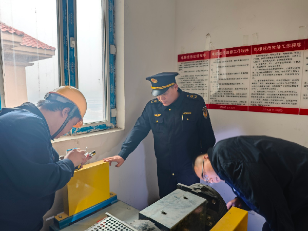 第六师市场监督管理局深入推进电梯安全筑底行动
