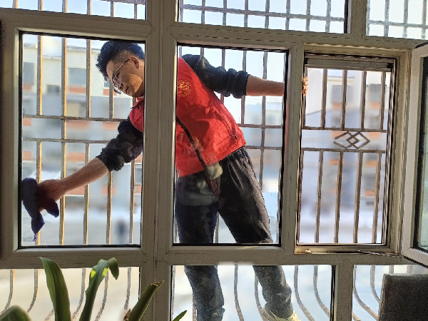 志愿服务显真情 助老为老暖人心