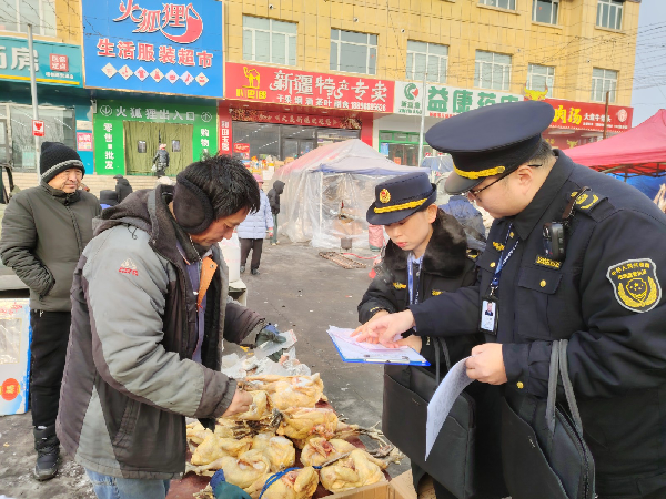 赶“民生大集”，筑安全防线